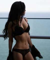 Alev Gibi Türk Escort Kadın Alev: Her Anınızı Değerli Kılın!