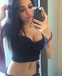 Türk Escort Seçkin Hizmet Veren Bayan: Cazibeli ve Ateşli