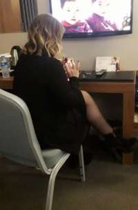 Yabancı Bayan - Çarpıcı ve Özgür Bir Deneyim Bekler