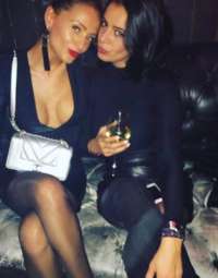 Yabancı Bayan - Çarpıcı ve Özgür Bir Deneyim Bekler