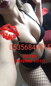 Yabancı Bayan Escort: Sporcu, Şık ve Sihirli