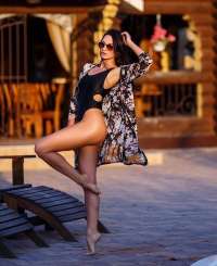 Yabancı Bayan'da Yeni Bir Yaşam: Alacakaranlığın Işıltısı Olma Hikayesi