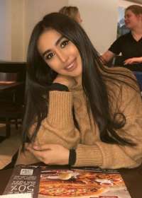 Yabancı Bayan'ın Muhteşem Dünyasına Hoş Geldiniz