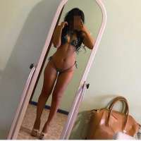 Yabancı Bayanın Tatlı Kaçamağı - Sizinle Tanışmak İstiyor