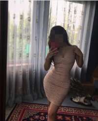 Yabancı Bayanın Tatlı Kaçamağı - Sizinle Tanışmak İstiyor